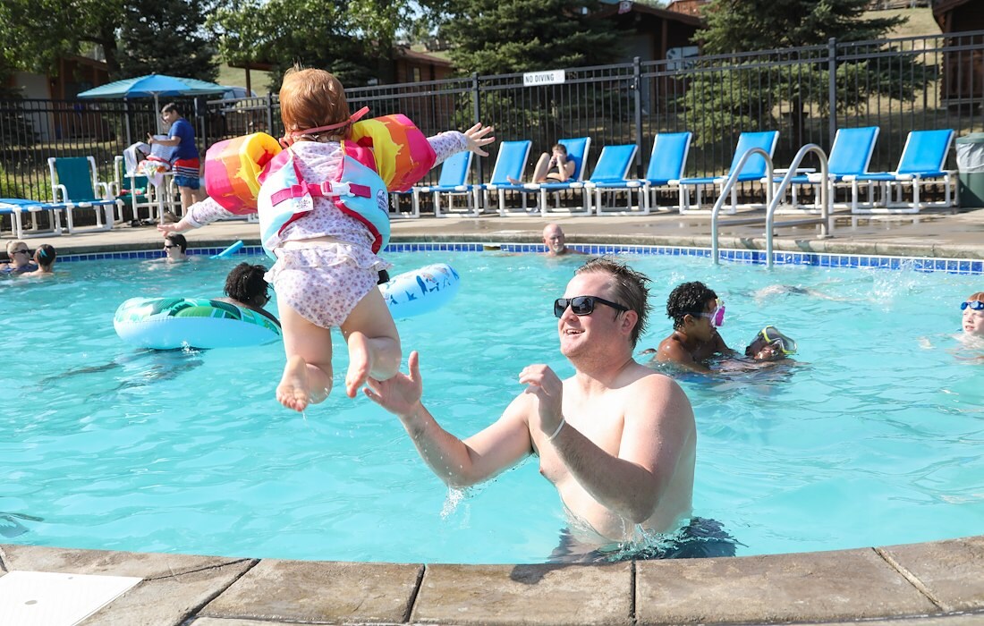 Splash and swim at Jellystone Park™ Sioux Falls