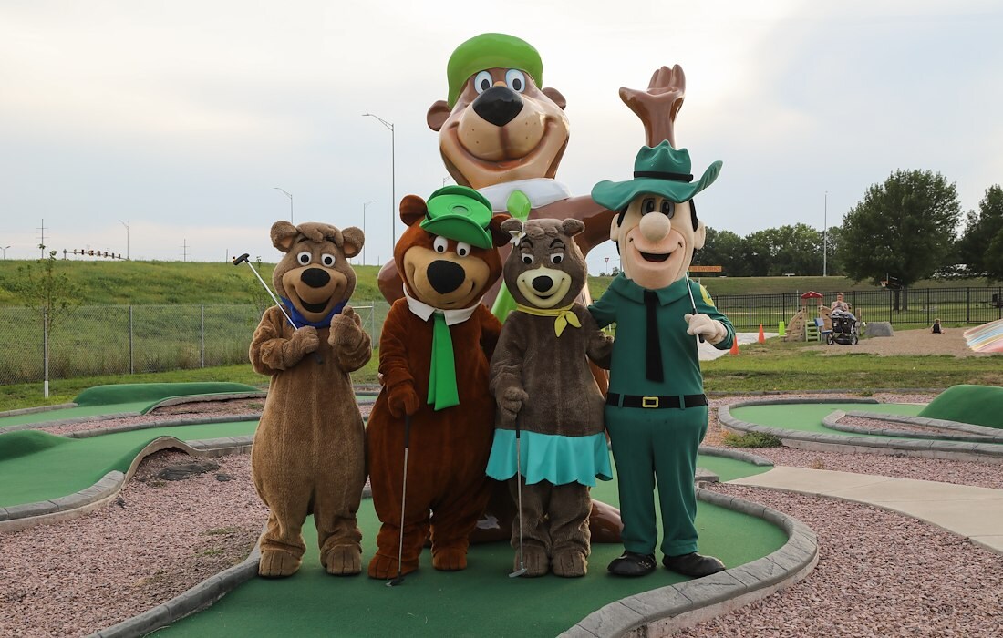 Putt and play at Jellystone Park™ Sioux Falls