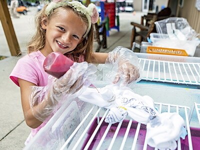 Tie Dye at Jellystone Park™ Sioux Falls