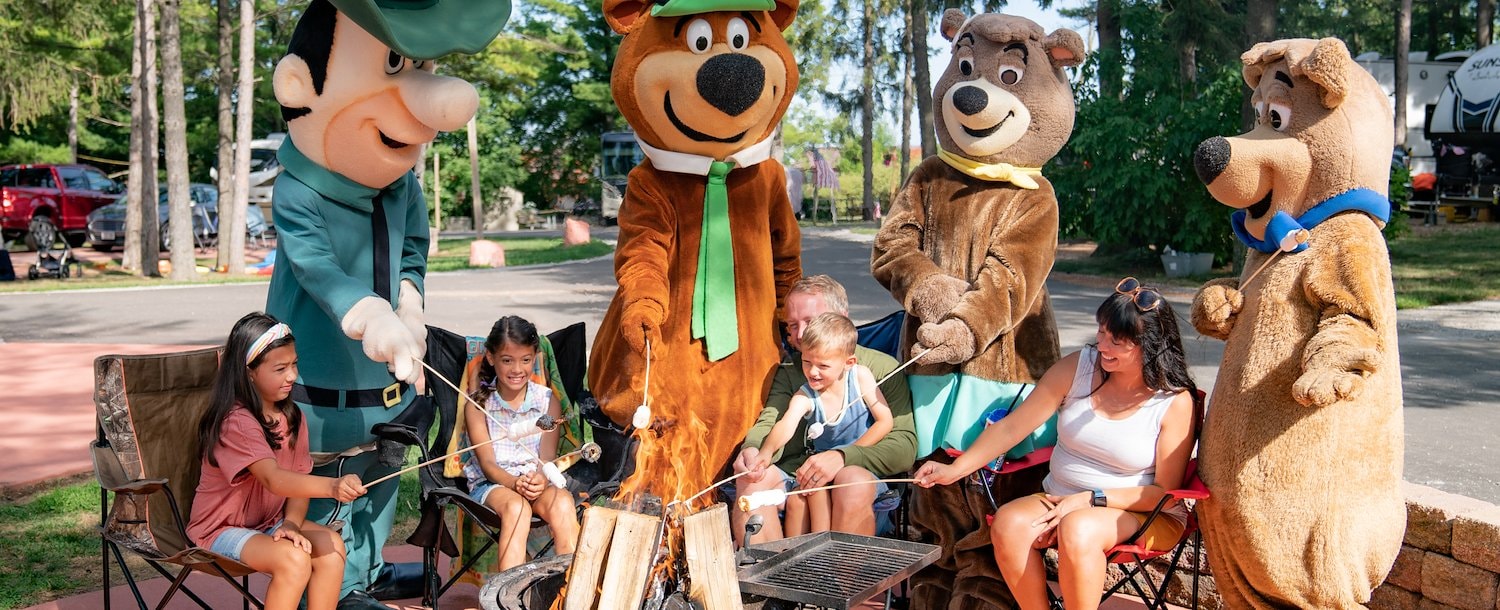 Activities and Characters of Jellystone Park™ South Jersey