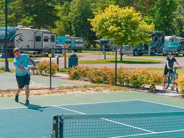 Pickleball at Jellystone Park™ Watts Bar Lake