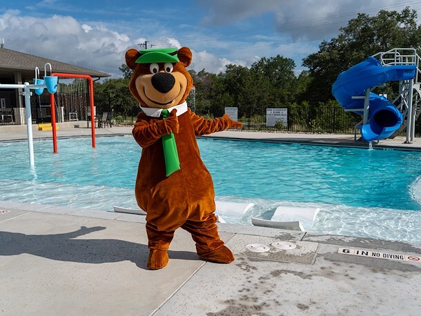 Adventure Pool outdoor pool Jellystone Park Austin North