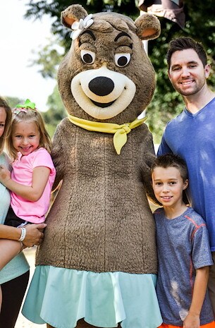 Character Interactions at Jellystone Park™ North Texas