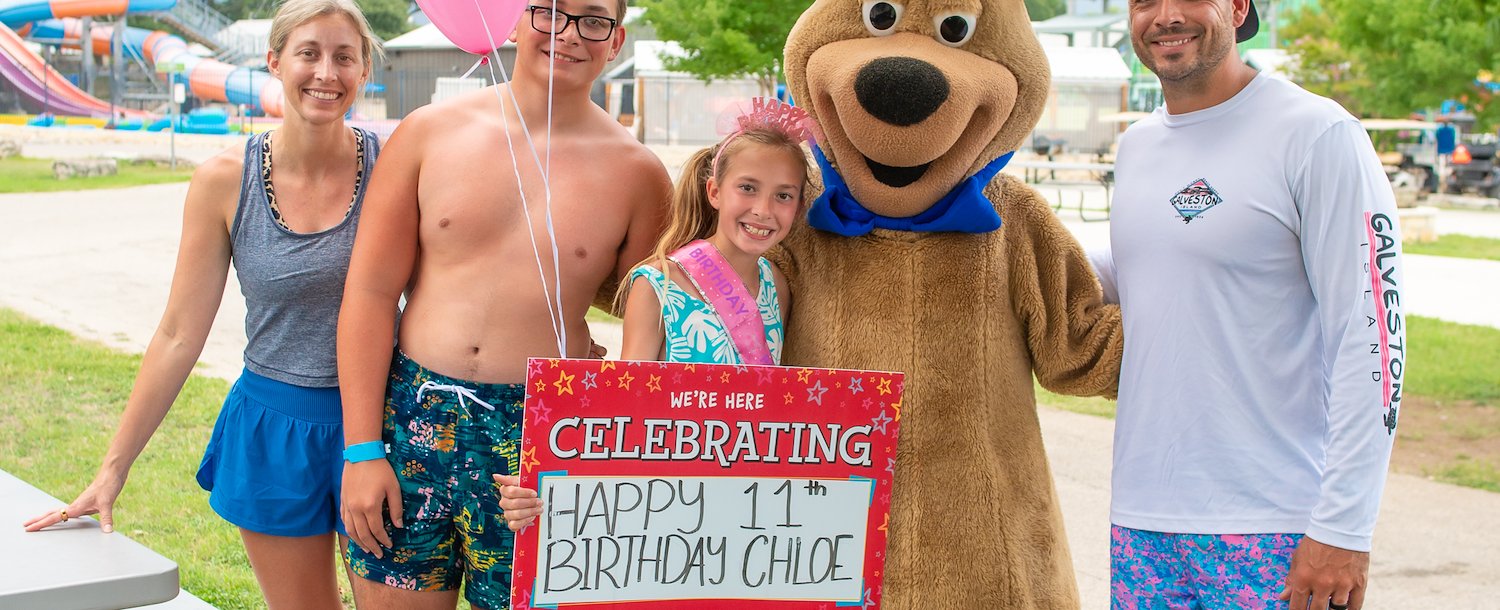 Character Interactions at Jellystone Park™ Guadalupe River