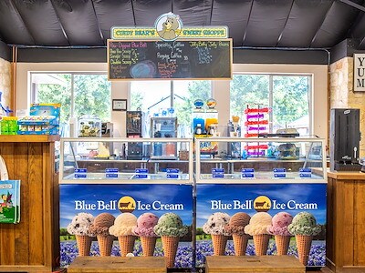 Cindy Bear's Sweet Shoppe in Jellystone Park™ Guadalupe River
