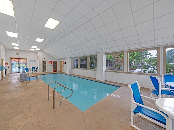 Indoor Swimming Pool & Hot Tub in Jellystone Park™ Guadalupe River