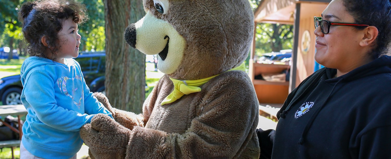 Character Interactions at Jellystone Park™ Guadalupe River