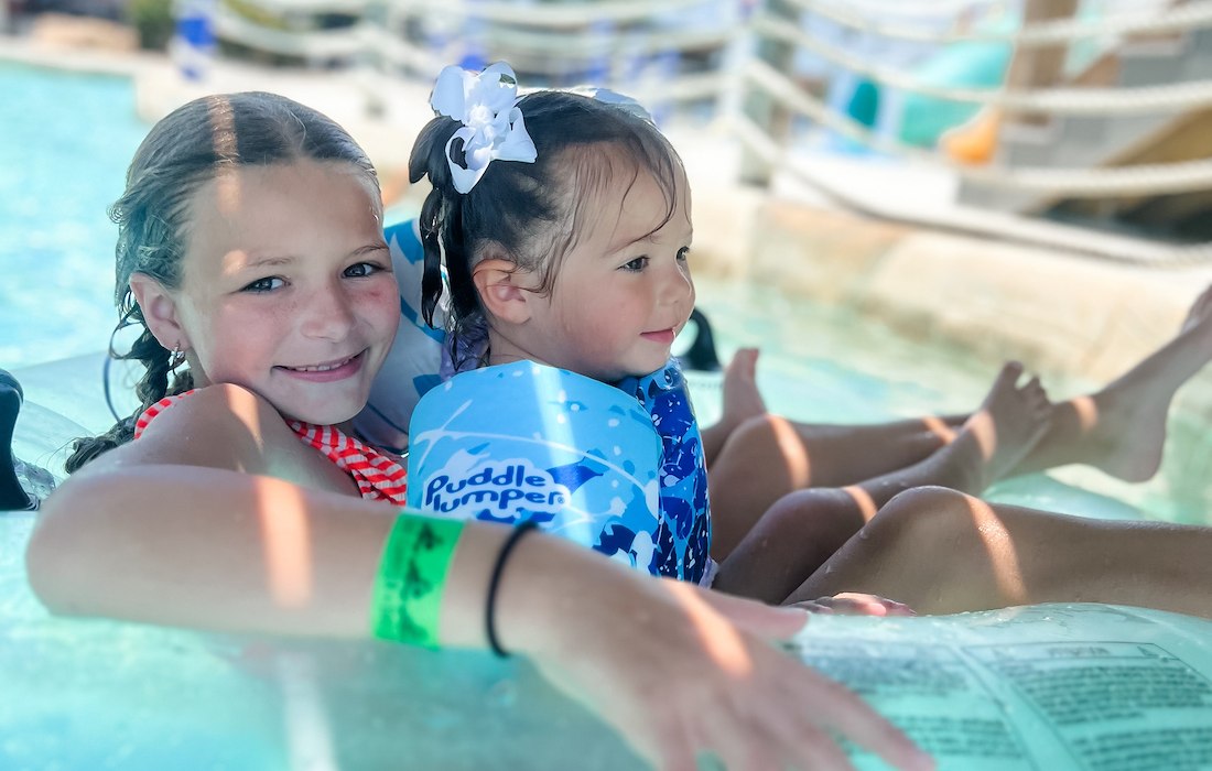Swimming Pool at Jellystone Park™ Houston West