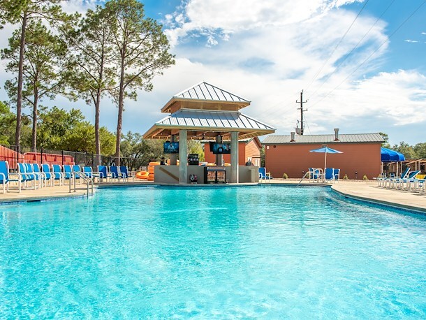 Swimming Pool at Jellystone Park™ Houston West
