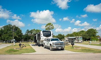 RV Sites at Jellystone Park™ Houston West