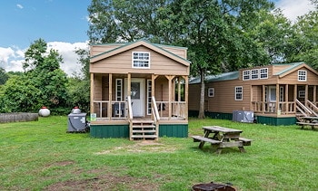 Lodging at Jellystone Park™ Houston West