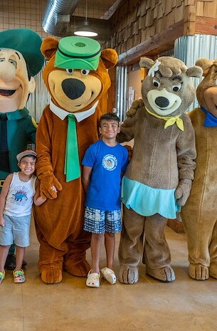 Character Interactions of Jellystone Park™ Texas Wine Country