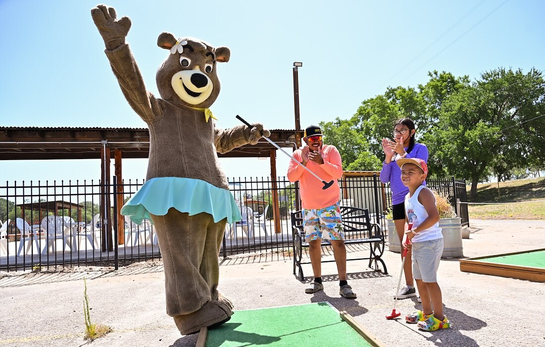 Perfect your putting technique at Jellystone Park™ Texas Wine Country