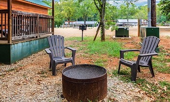 Lodging at Jellystone Park™ Tyler Texas