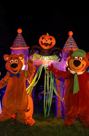 Themed Events at Camp Jellystone!