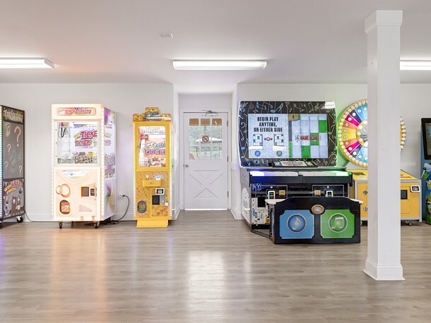 Arcade Games at Jellystone Park™ Natural Bridge