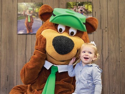 Become BFFs at Jellystone Park™ Wisconsin Dells