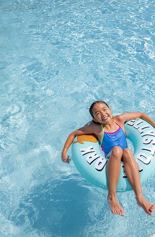 Dive in Year-Round Fun at Jellystone Park™ Williamsburg