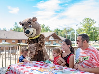A snack from your favorite character at Jellystone Park™ Milton