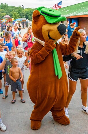 Dance Parties at Jellystone Park™ Sturgeon Bay
