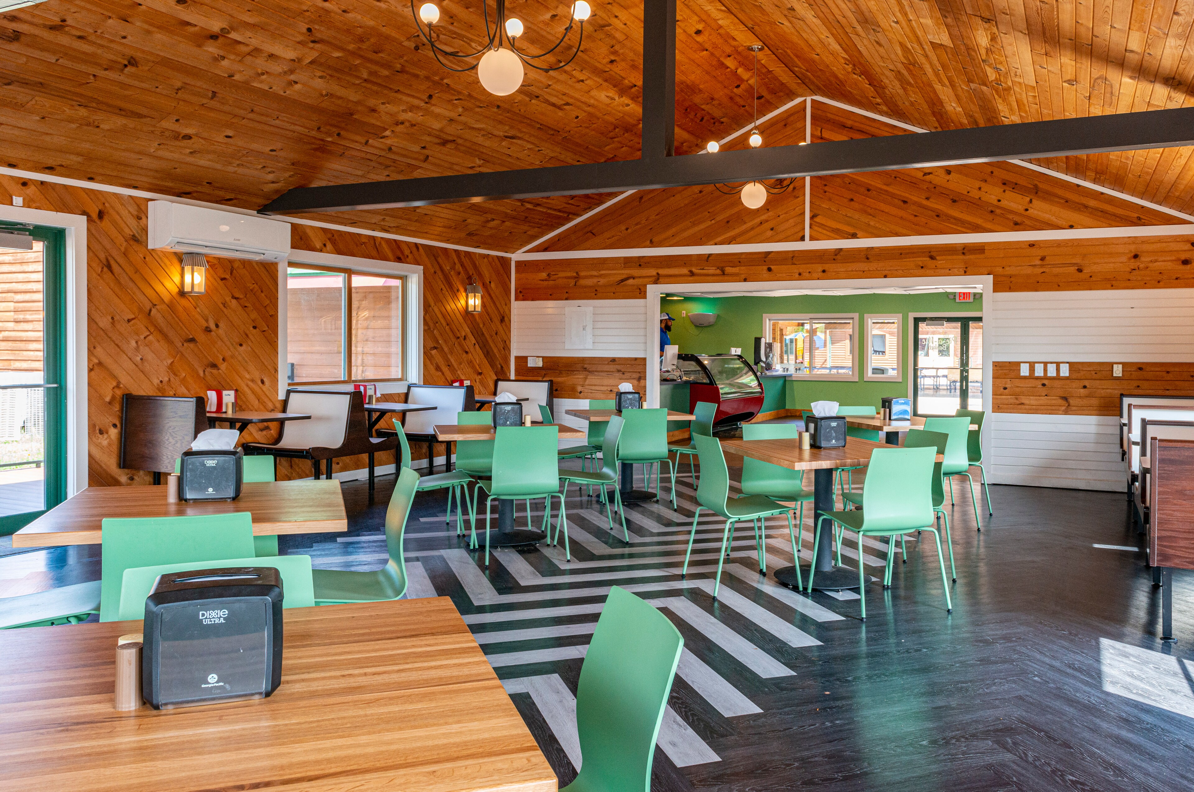 The Pic-A-Nic Basket at Jellystone Park™ Warrens