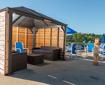 Cabanas at Jellystone Park™ Warrens