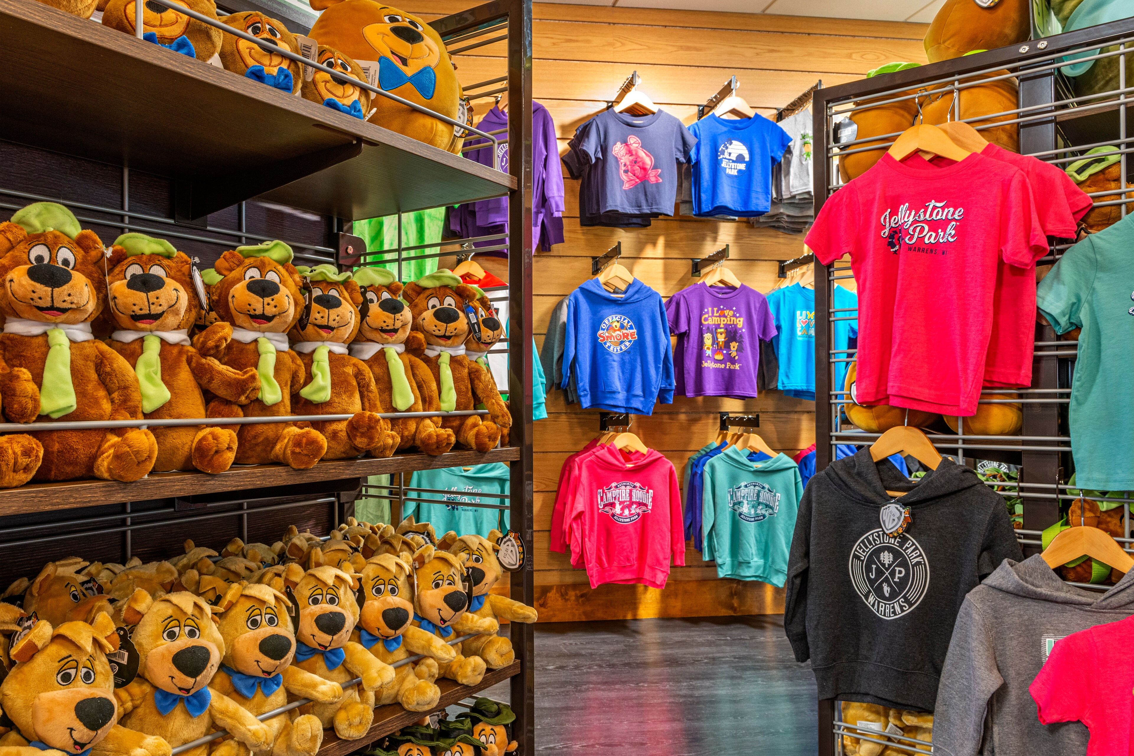 Delta Market in Jellystone Park™ Tower Park