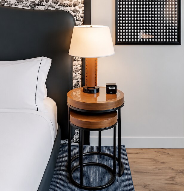 1 King Bed Room at Canopy by Hilton Boston Downtown - 5