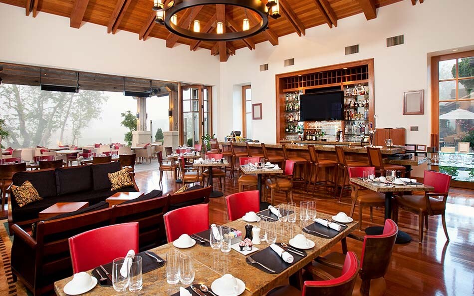 Dining tables at Cordevalle Hotel In USA