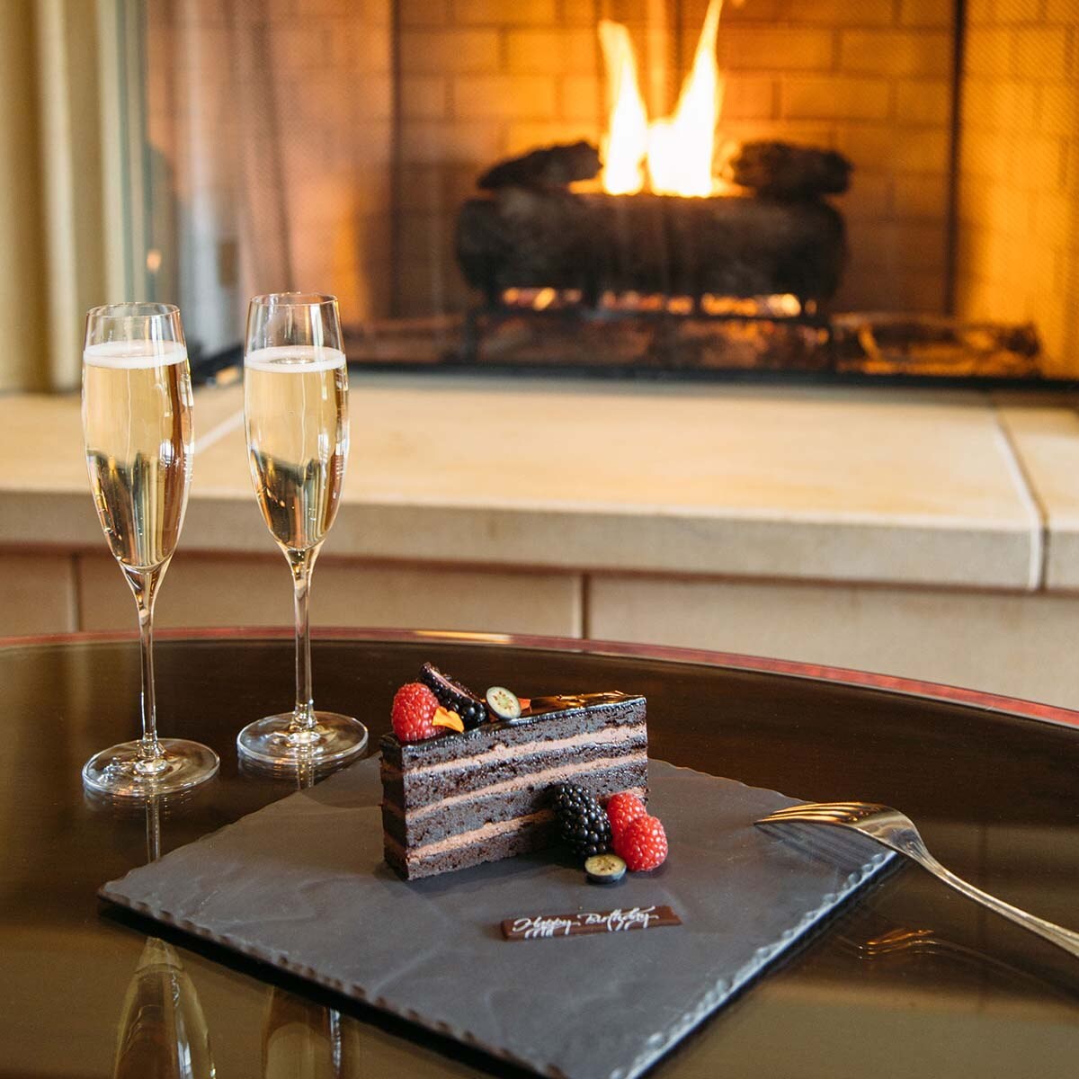 Experience Cake with drinks at CordeValle in USA