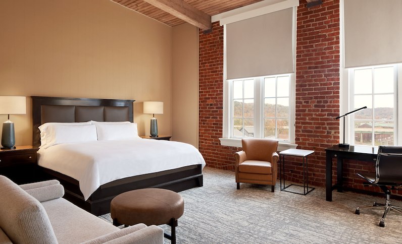Standard King Guestroom at Craddock Terry Hotel
