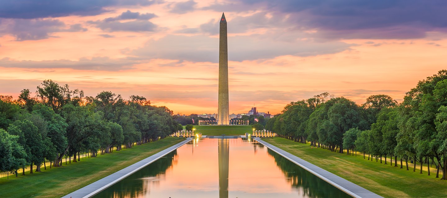 Families enjoying nearby attractions like the Smithsonian museums and National Zoo in Washington, D.C.