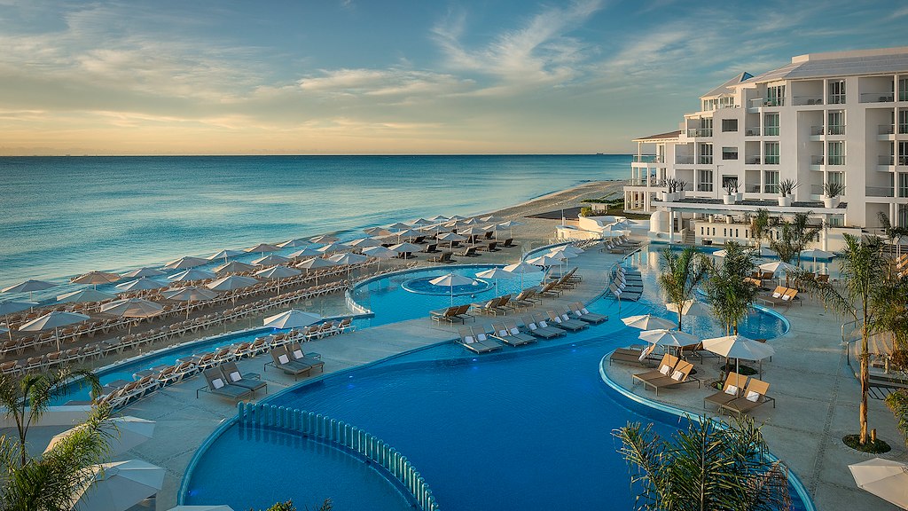 Playacar Palace Rivera Maya Wedding Packages | Destination Weddings