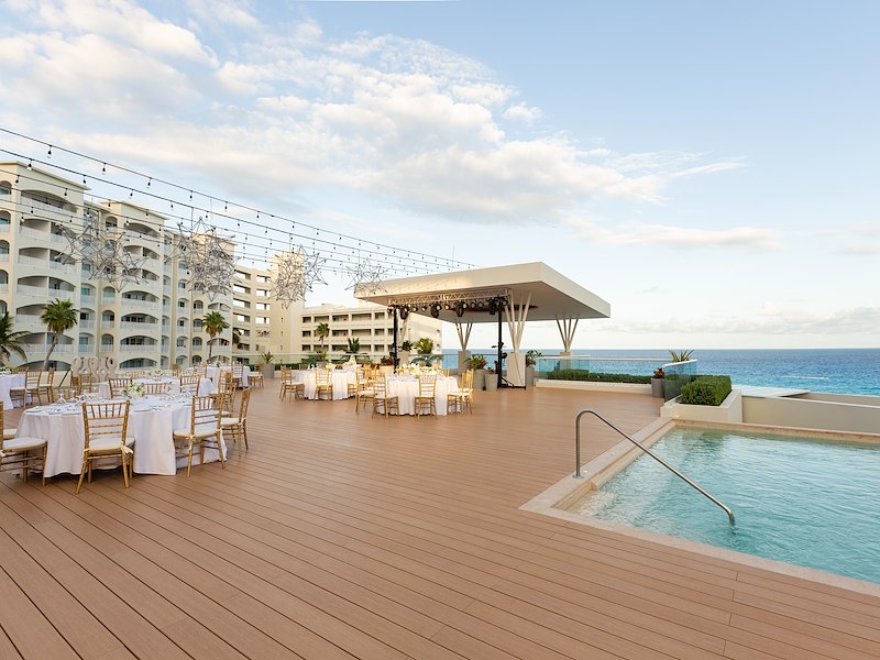 Hilton cancun mar caribe all inclusive resort venues