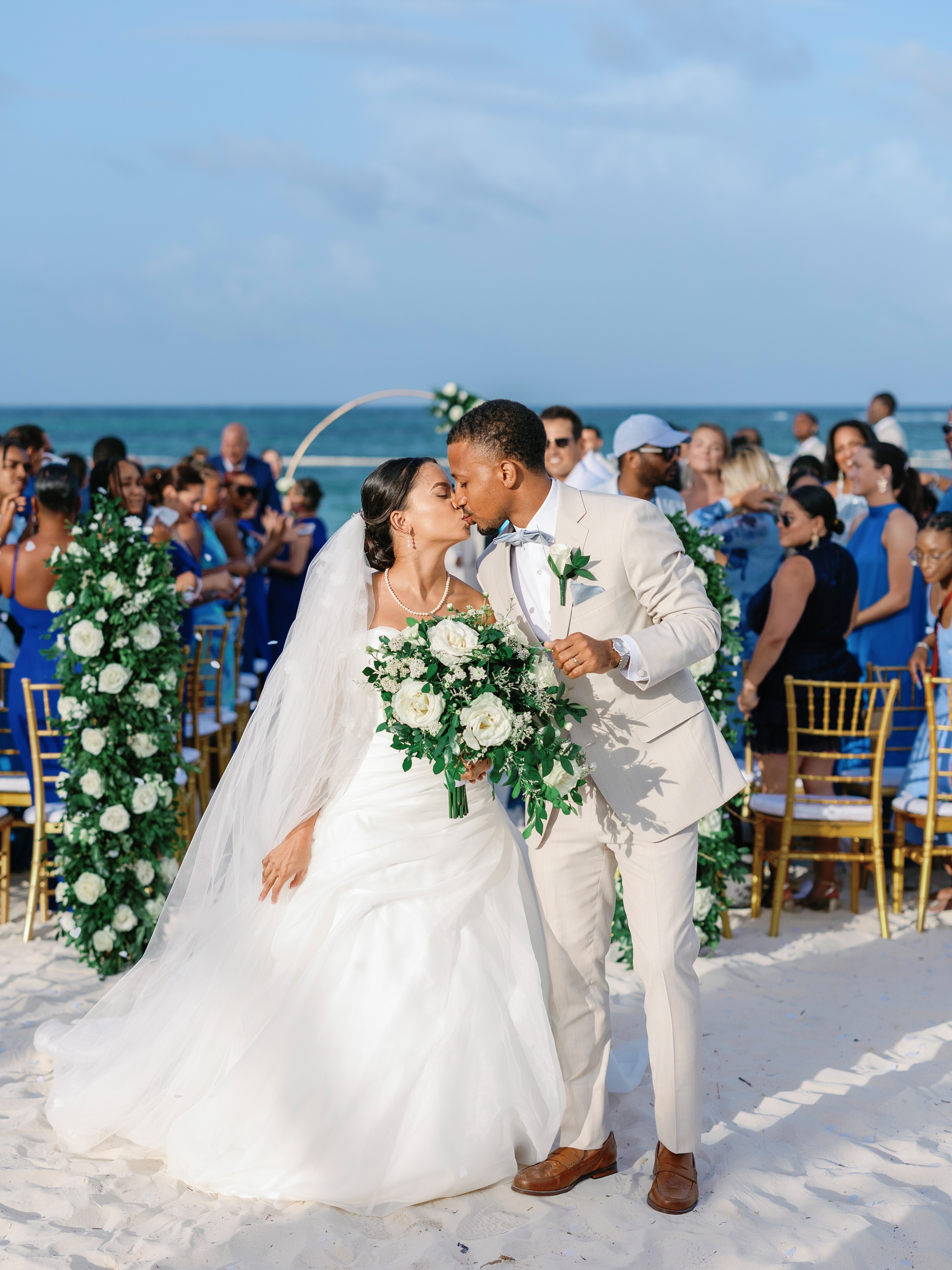 On December 28, 2016, Brenton messaged Amanda on Instagram during winter break at Fordham University, sparking a connection that felt like love at first sight for him and a modern love story for her. 