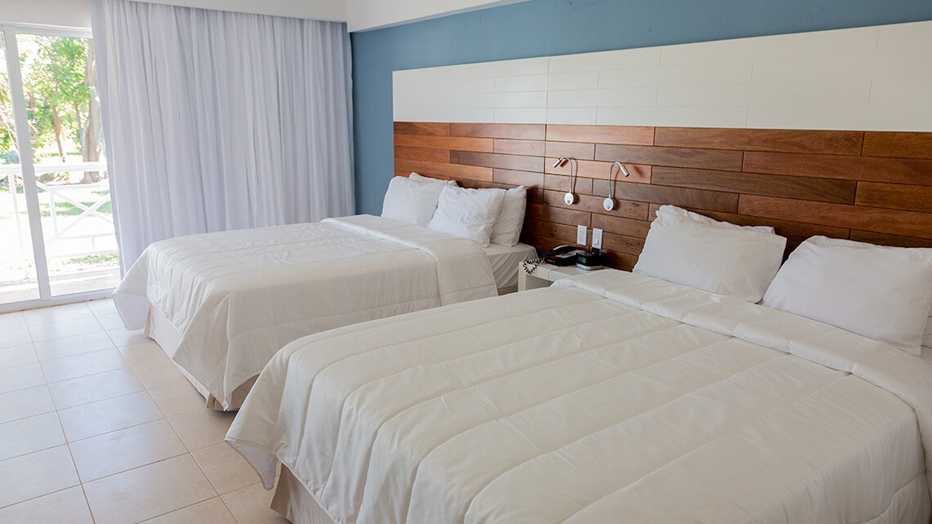 Viva Wyndham Fortuna Beach Grand Bahama Island Wedding Packages