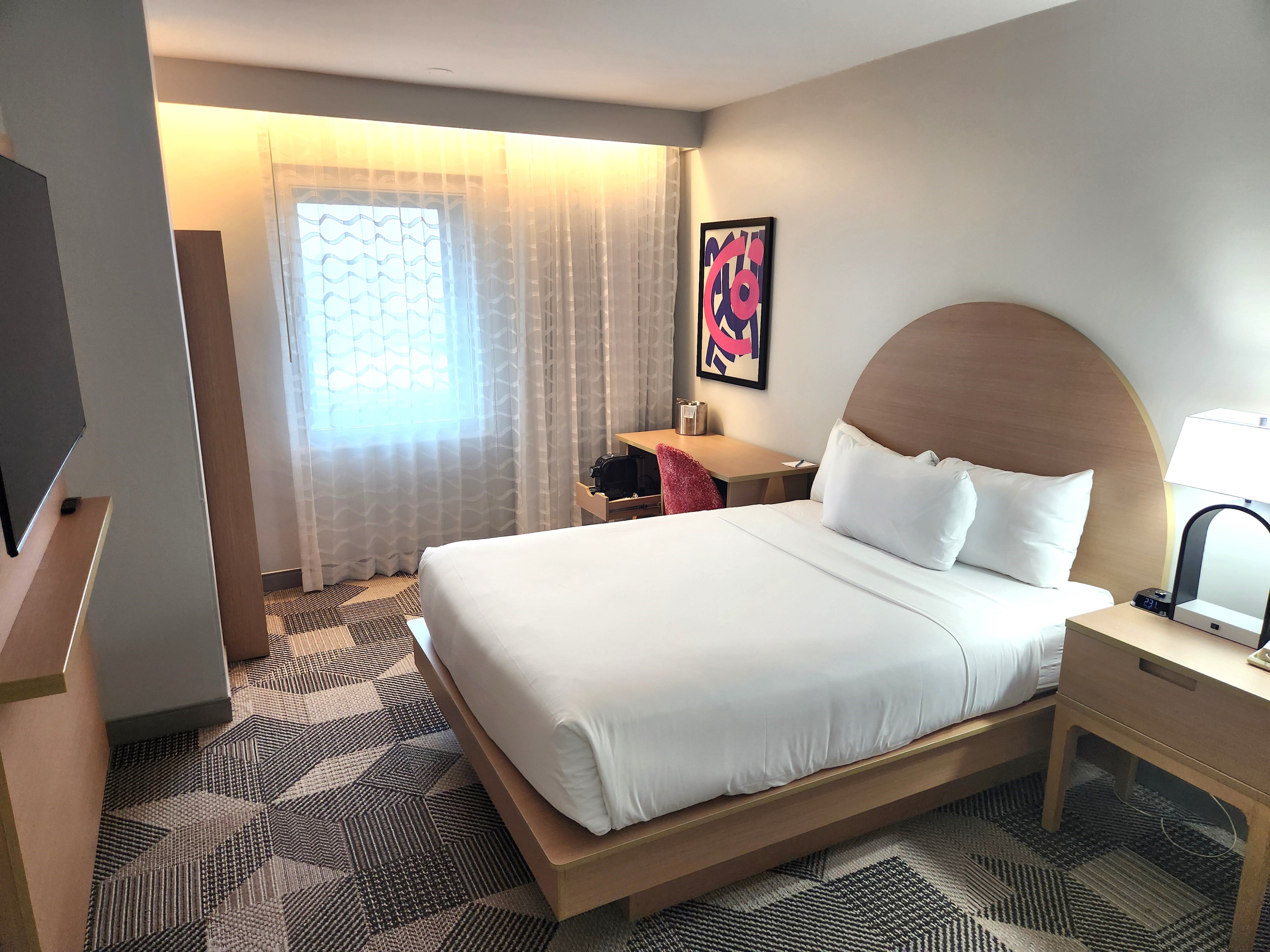 Does Miami International Airport Hotel have soundproof rooms?