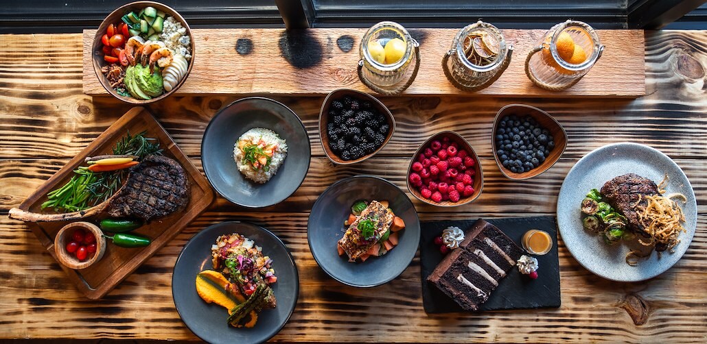 Dine at The Henley Southlake