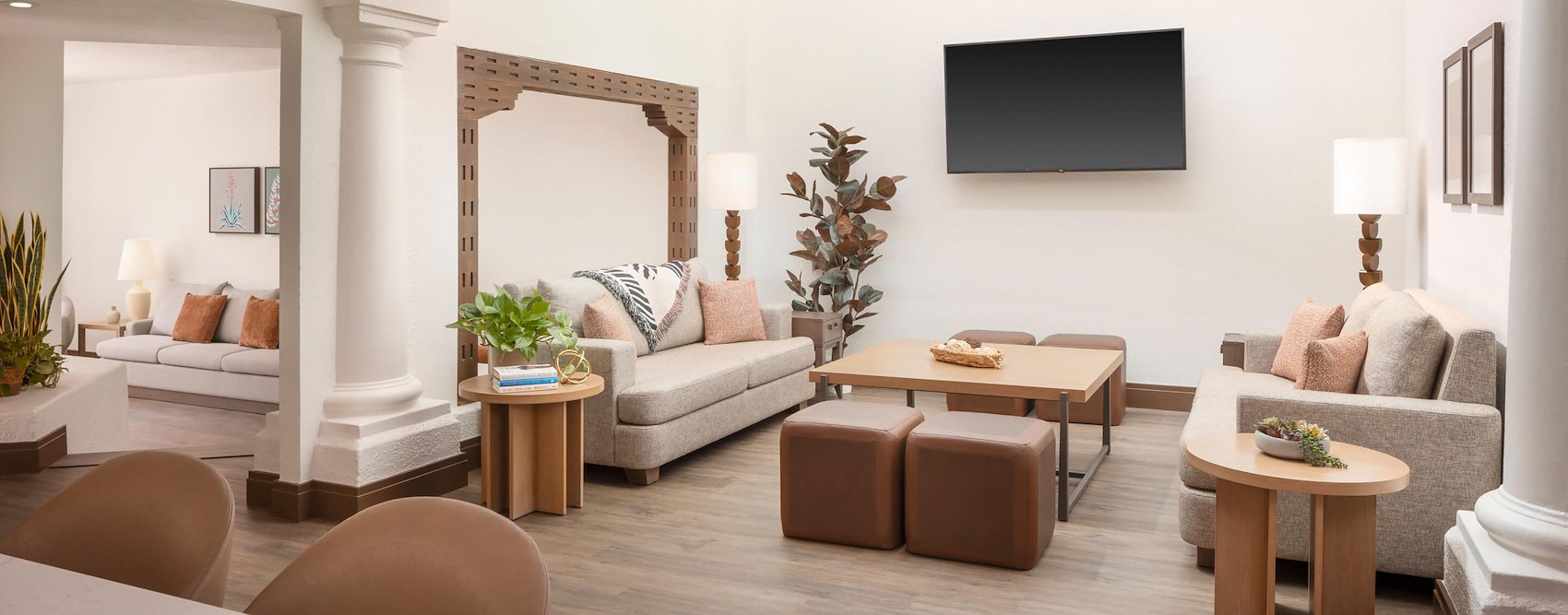 Luxe Group Accommodations With Shared Living The Scottsdale Resort And Spa
