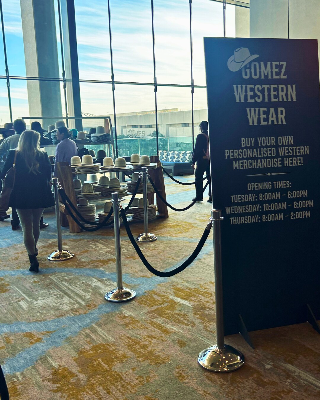 Pop-up shop for attendees at event