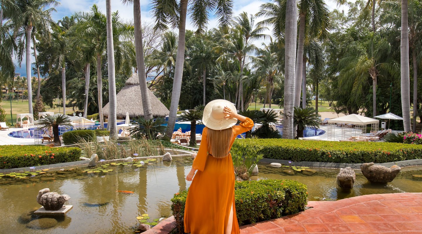 Resort de lujo todo incluido en Puerto Vallarta con piscina y diversas amenidades