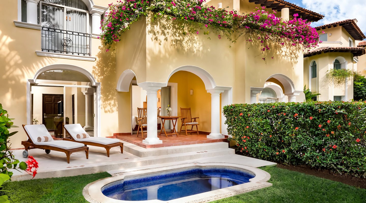 Hermosa habitación con piscina y patio, Casa Velas, Puerto Vallarta, México