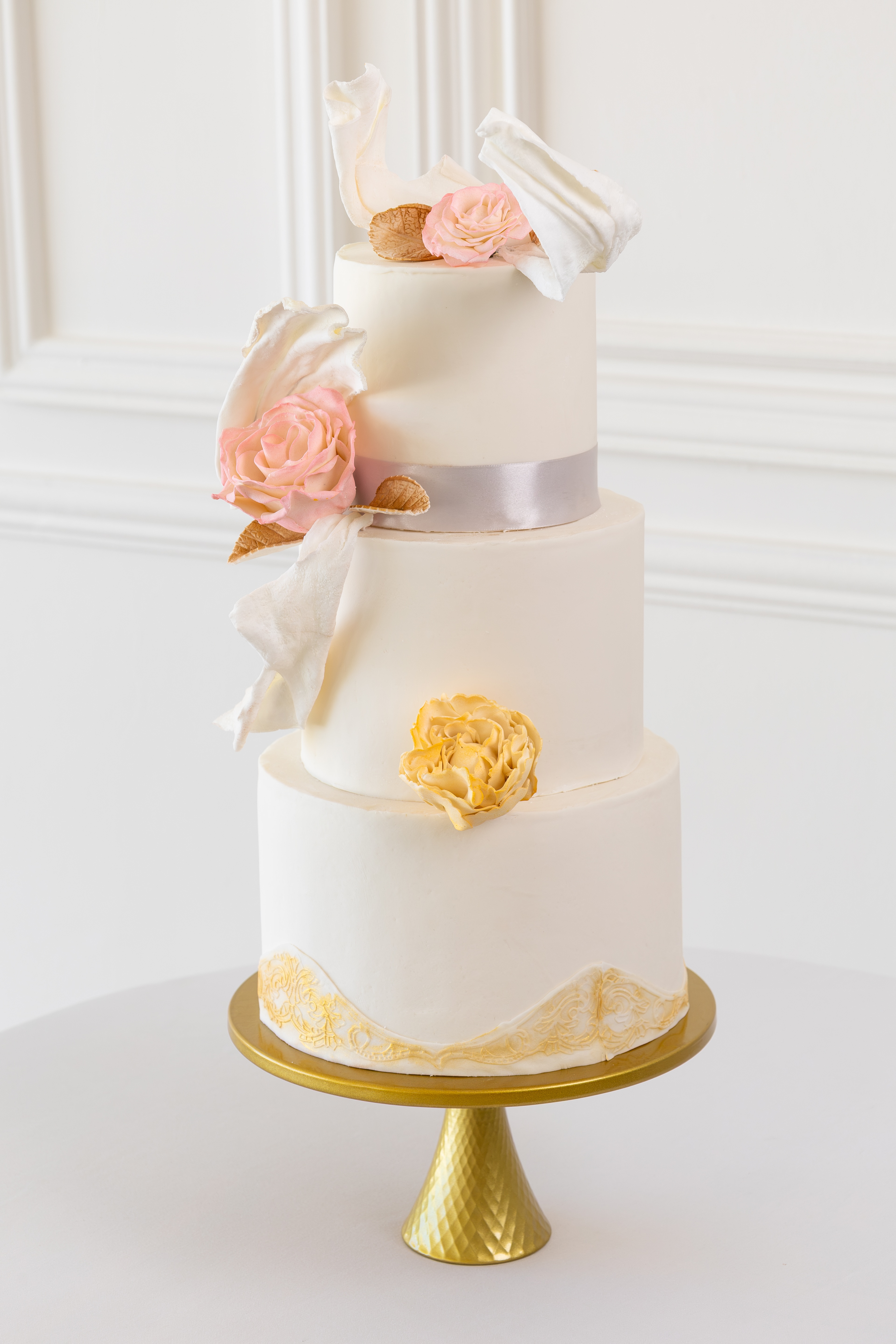 couture wedding cake