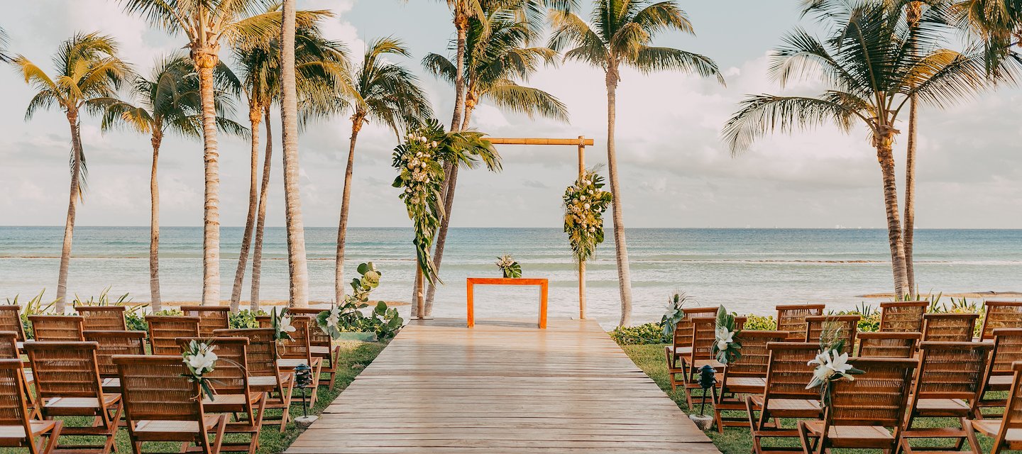 Wedding ceremony at the beach, Grand Velas Riviera Maya, Playa del Carmen, Mexico