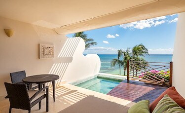 Ambassador Pool Ocean Front Gallery | Grand Velas Riviera Maya
