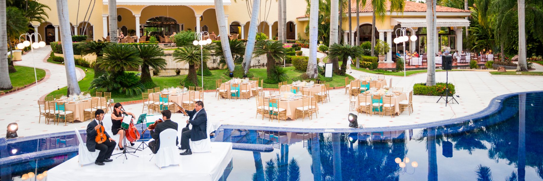 Casa Velas