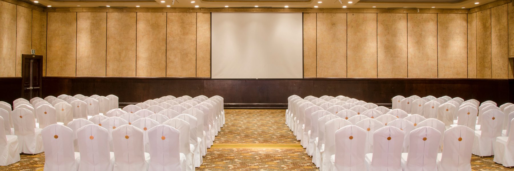 Centro de convenciones y locaciones en velas vallarta