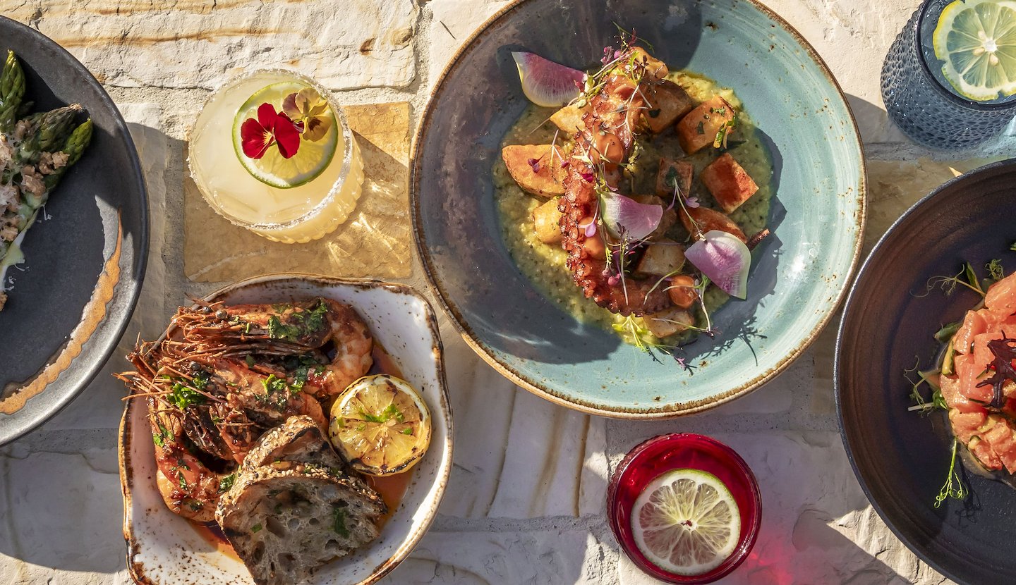Dining at Casa Munras Garden Hotel & Spa, Monterey, California