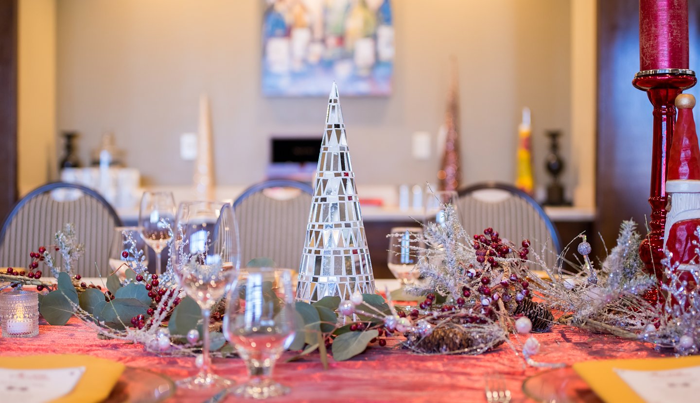 PLAN YOUR HOLIDAY EVENT