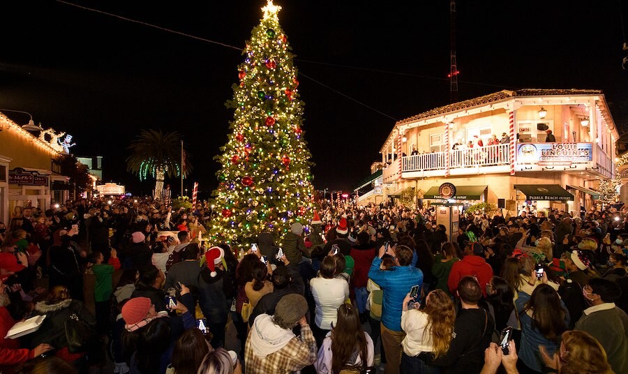 Monterey Tree Lighting | Holiday & Christmas Festivities | Cannery Row